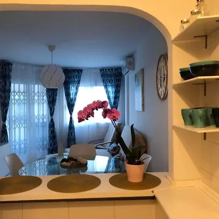With One Bedroom In With Wonderful Mountain View Shared Pool Terrace 950 M From The Beach * Torremolinos