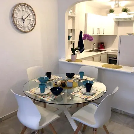 With One Bedroom In With Wonderful Mountain View Shared Pool Terrace 950 M From The Beach Apartamento *